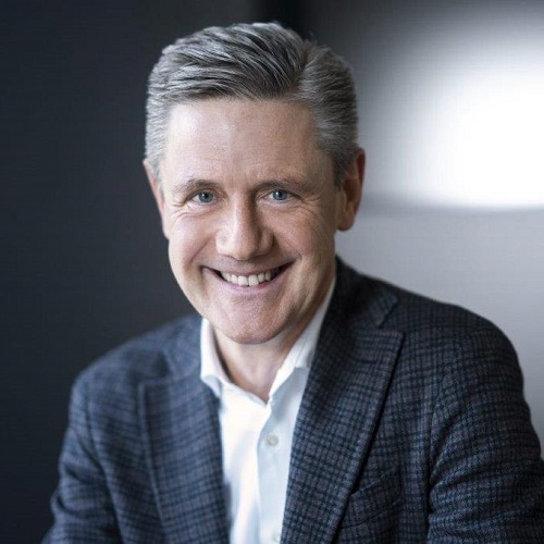 Holger Klotz ist Mitglied des Group Communications Executive Leadership Teams.