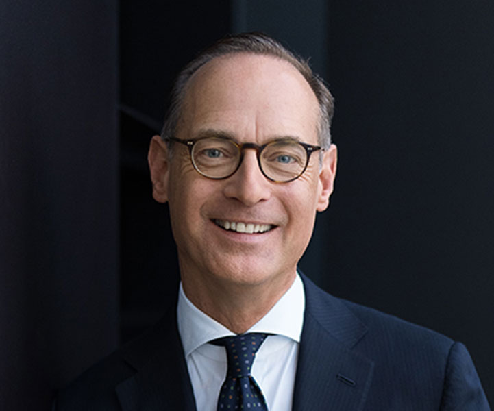 Portrait von Oliver Bäte