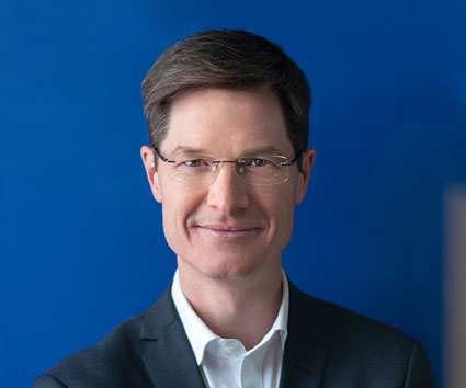 Portrait of Dr. Andreas Wimmer