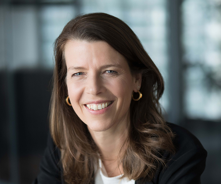 Portrait of Barbara Karuth-Zelle