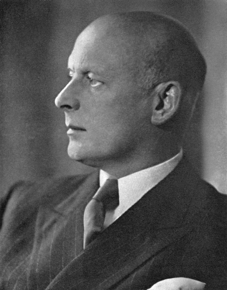 Allianz board member Eduard Hilgard took part in the Aviation Ministry session as head of the Reich Insurance Group