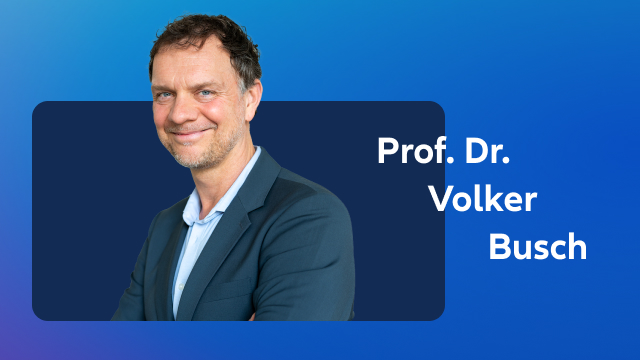 Photograph of Prof. Dr. Volker Busch, a doctor, scientist at the University of Regensburg and author and speaker for more than 20 years.