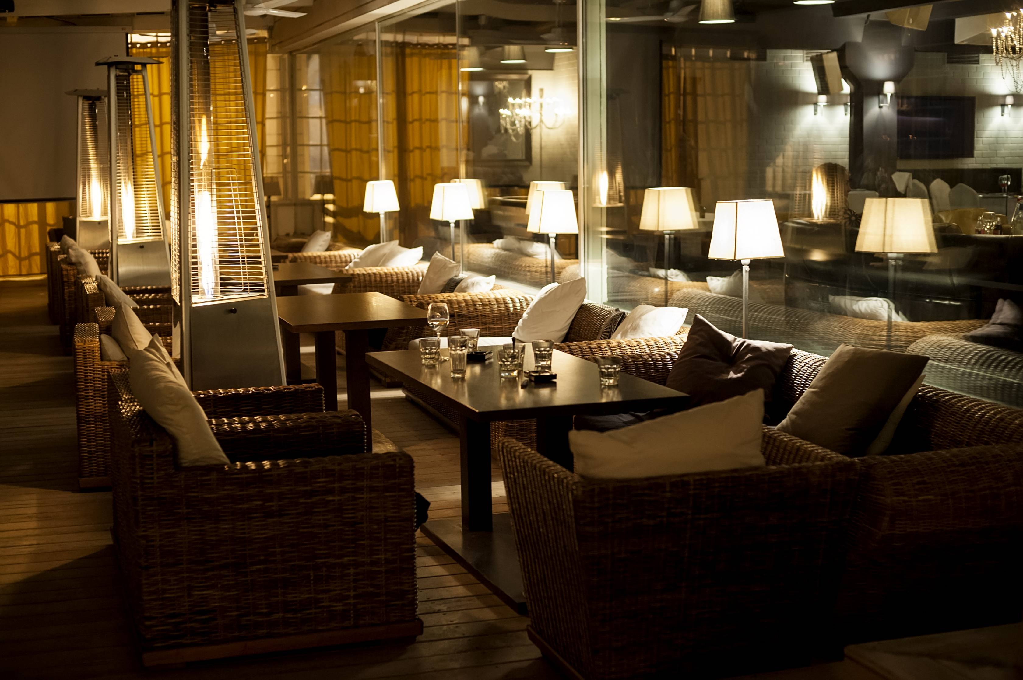 assurance hotel restaurant café