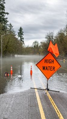 High water danger sign