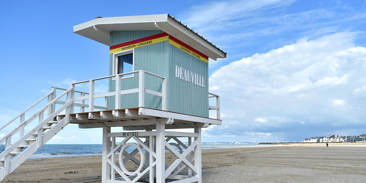 Photo of the city of Deauville, France