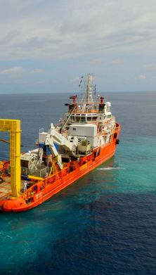 Photo of a ship at the sea