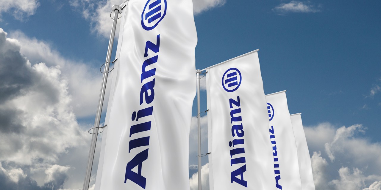 Allianz branded flags